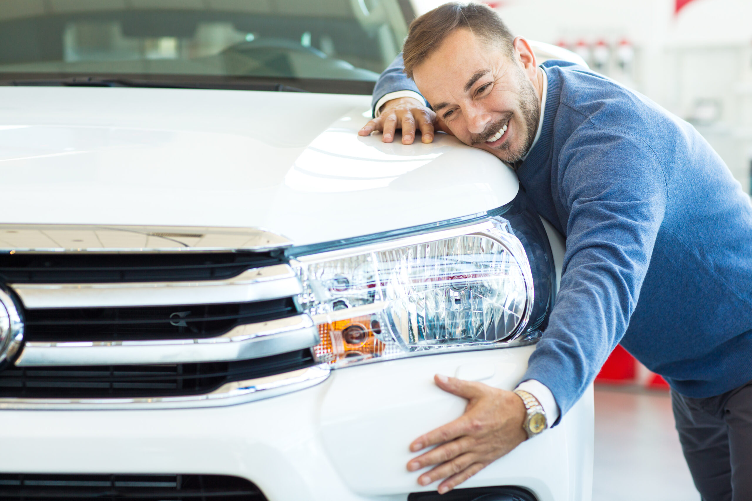 A man who's happy with his van leasing in Cardiff.