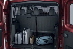 Renault Trafic 9 seater minibus