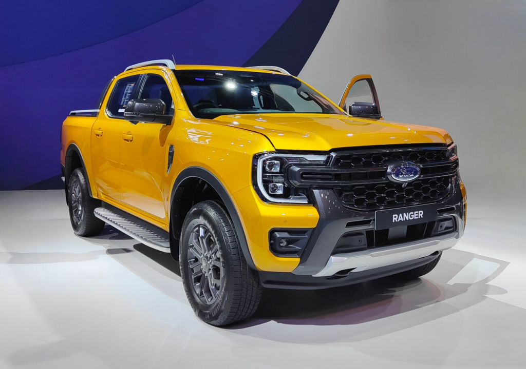 New Ford Ranger 2024 showroom image